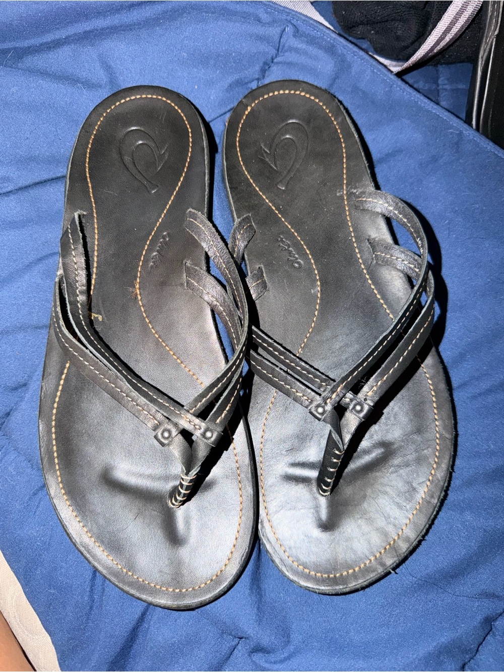 OluKai Black Leather Thong Sandals